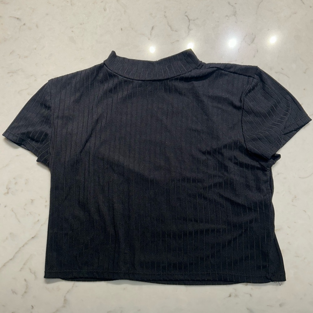 Almost Famous Black Ribbed Cropped Top – Mock Neck